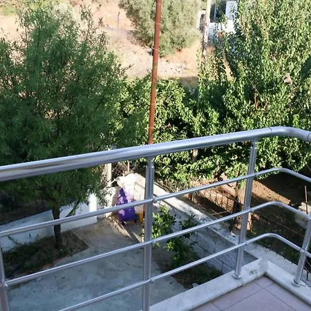 Spacious 2 Bedroom Family With Mountain View *