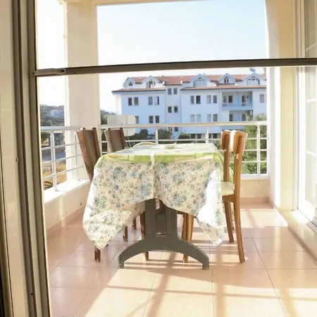 Spacious 2 Bedroom Family With Mountain View Daire