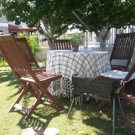 Spacious 2 Bedroom Family With Mountain View Daire *