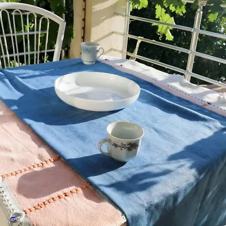 Spacious 2 Bedroom Family With Mountain View *