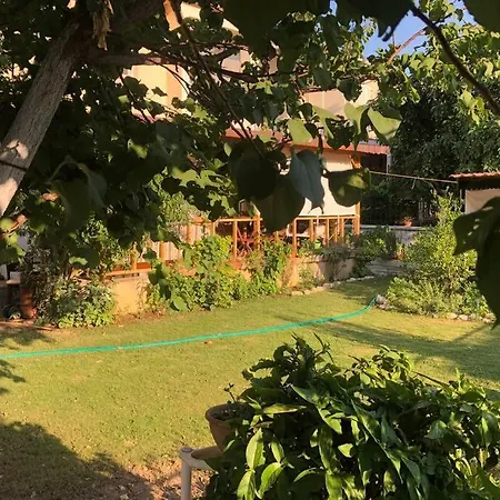 Daire Spacious 2 Bedroom Family With Mountain View