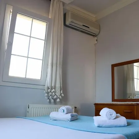 Spacious 2 Bedroom Family With Mountain View *